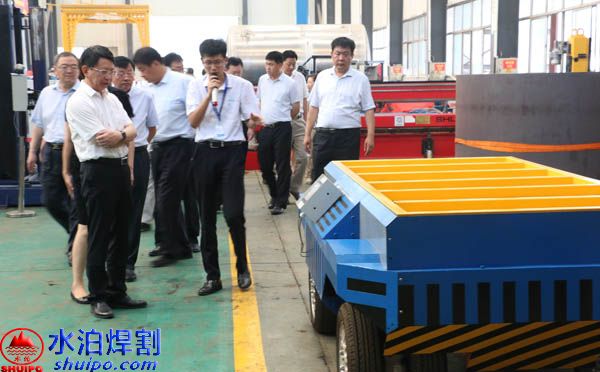 AGV機器人持續(xù)火熱，新領域帶來發(fā)展新機遇，水泊焊割自主研發(fā)的AGV小車